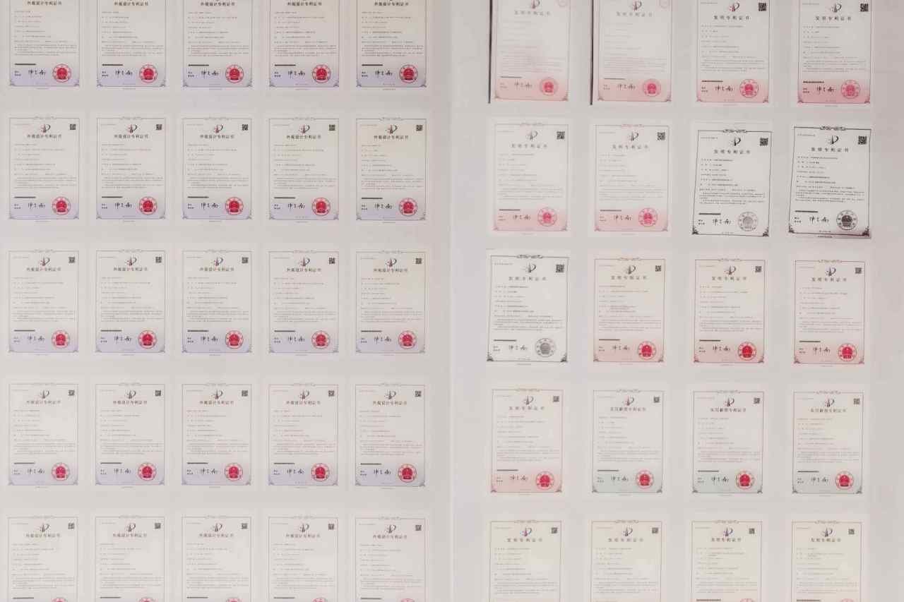 സർട്ടിഫിക്കറ്റുകൾ