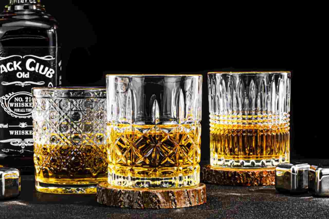 Whiskey Glasses Feature Picture