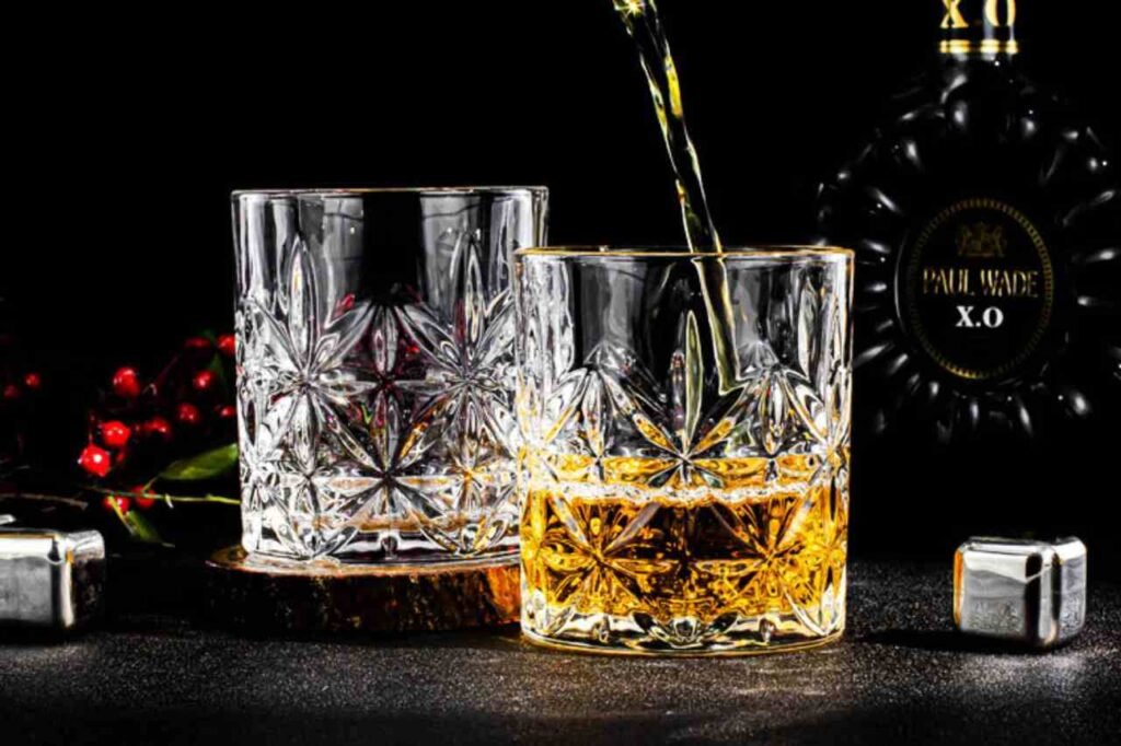 DM331-3_Nice Whiskey Glasses