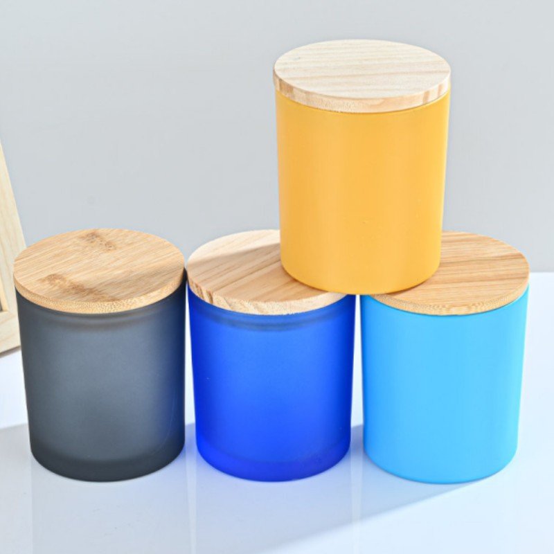 candle jars with wooden lids