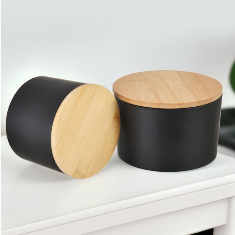 candle jars with wooden lids