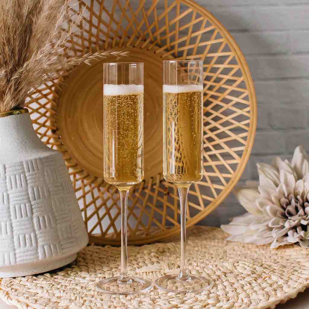 champagne flutes