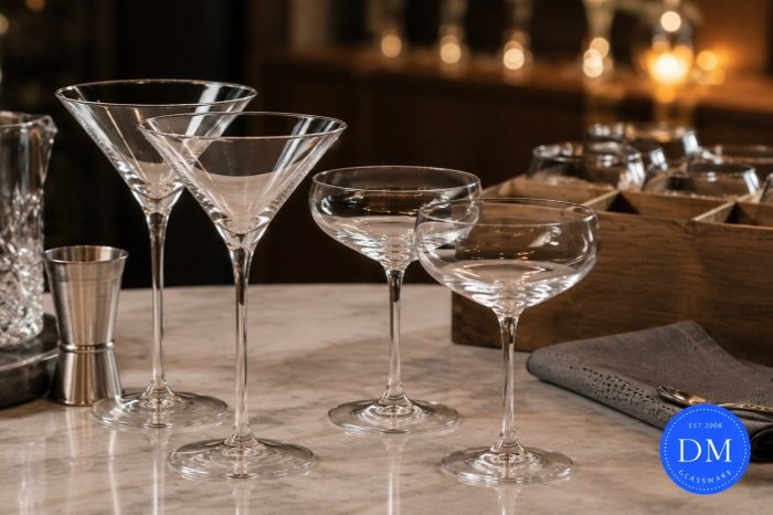 Taças de Martini Coupe Sopradas à Mão