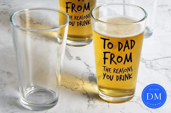 Copos para bebidas fabricados à máquina